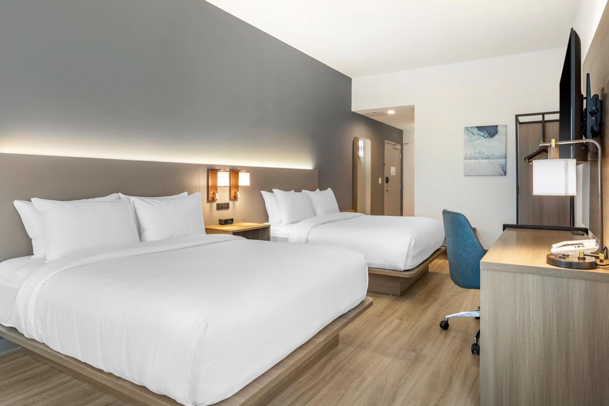 Comfort Inn & Suites Newark Liberty International Airport Esterno foto
