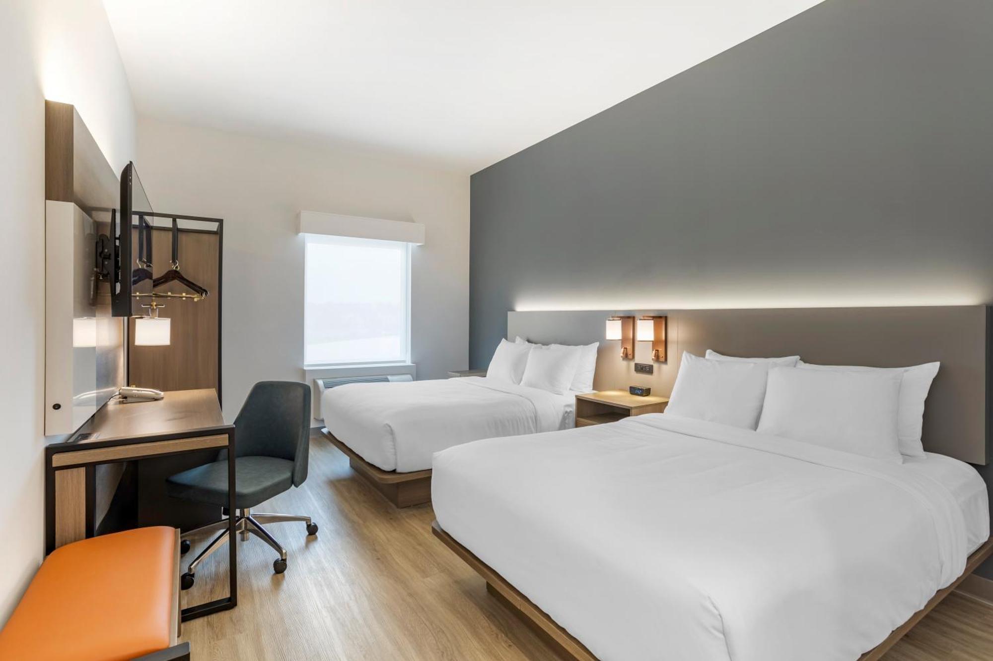Comfort Inn & Suites Newark Liberty International Airport Esterno foto